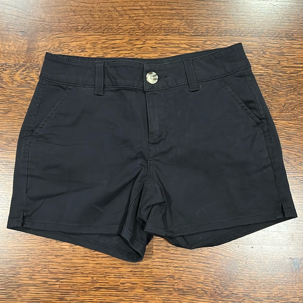 Juniors- So brand size 3 short